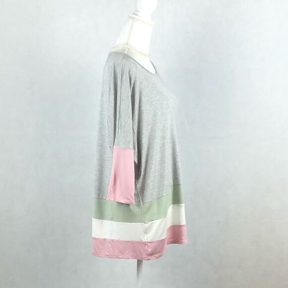 Twenty Second Colorblock Gray Top - Picture 2 of 7